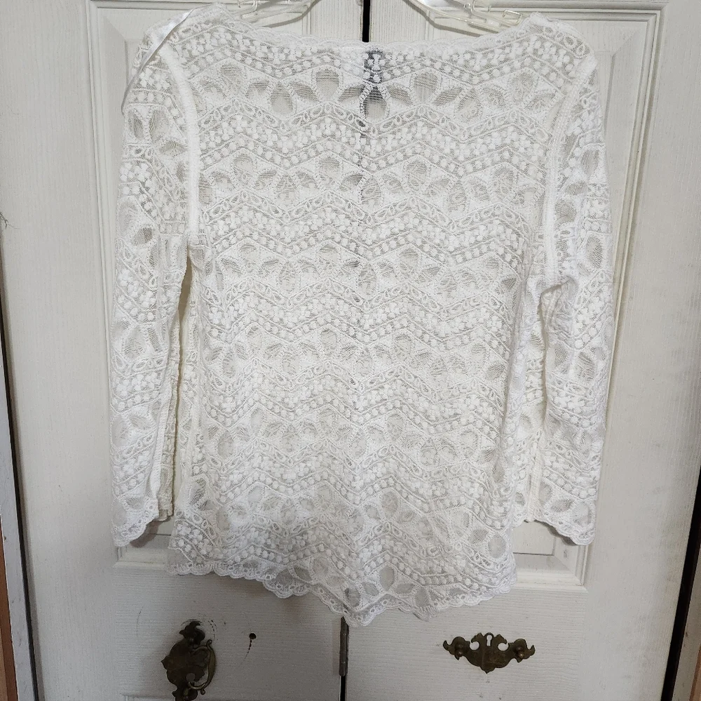 Divided Ivory Lace Women's Blouse - Picture 5 of 10